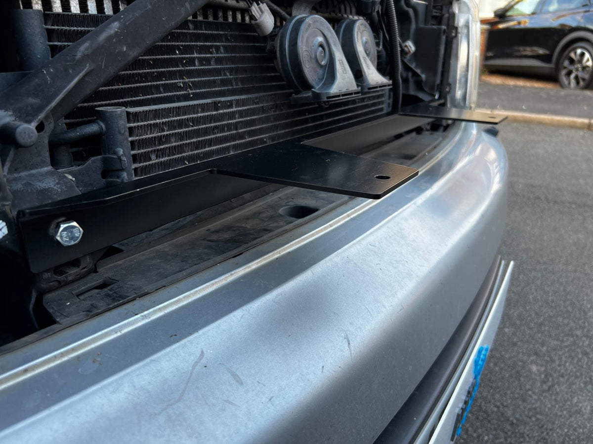 Land Rover Discovery 4 Spotlight Mounting Bracket