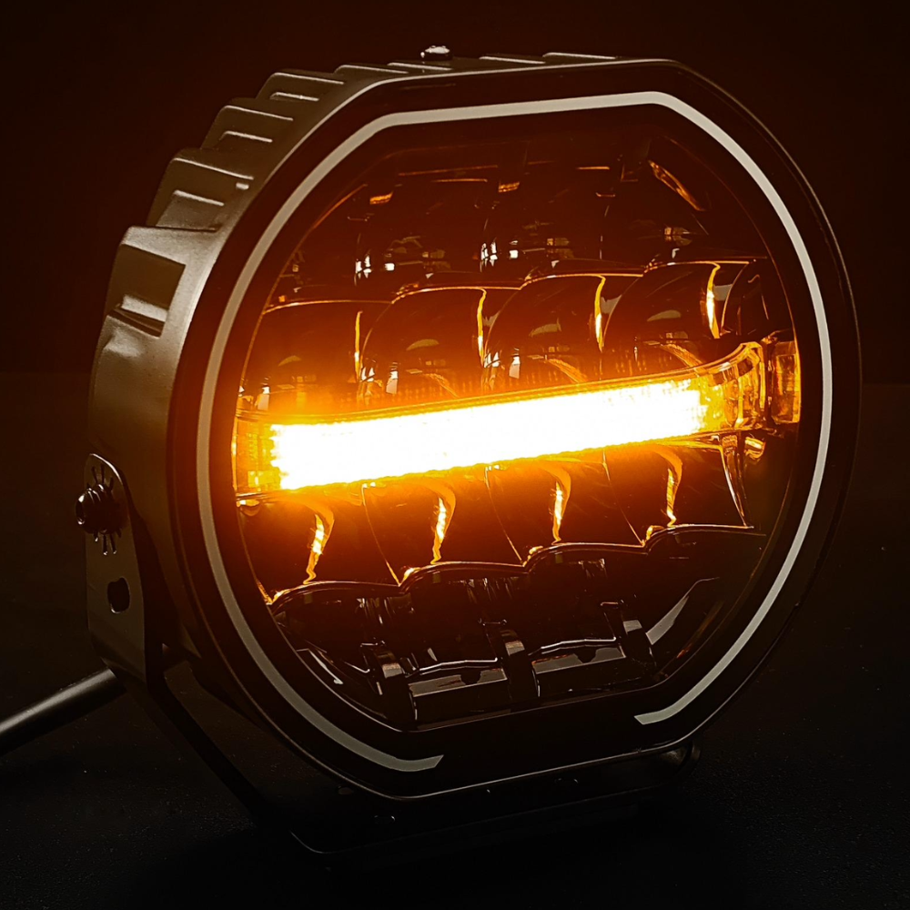 Van Master POWERLUX9+ 10,440lm Round 9" Driving Lamp With A Dual Colour Dynamic Position Light and Strobe